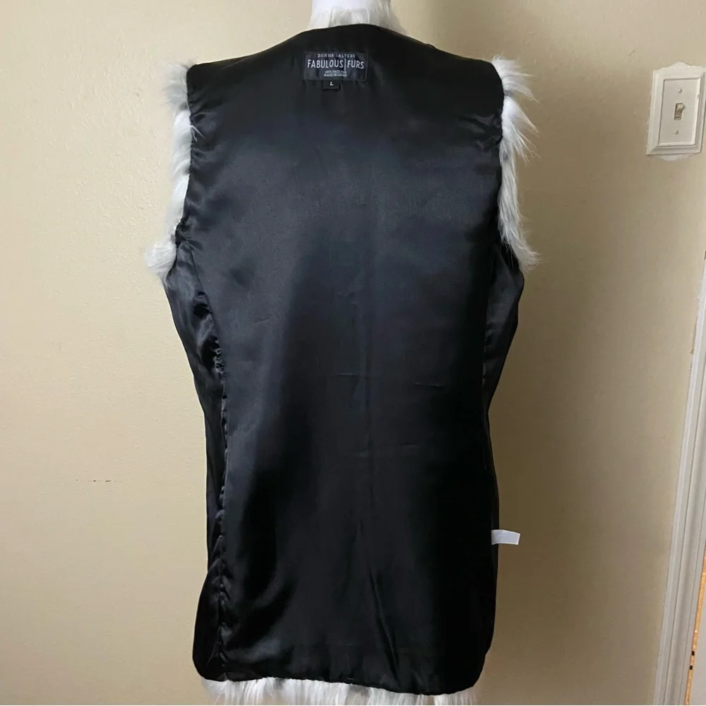 Donna Salyers Fabulous Furs-  Faux Fur Open Front Vest - Large - Picture 5 of 7